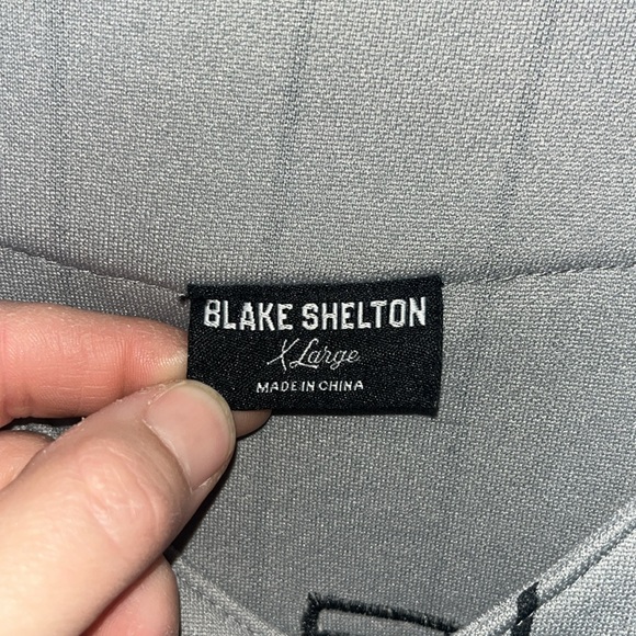 Blake Shelton 2019 Tour Jersey - Picture 3 of 5
